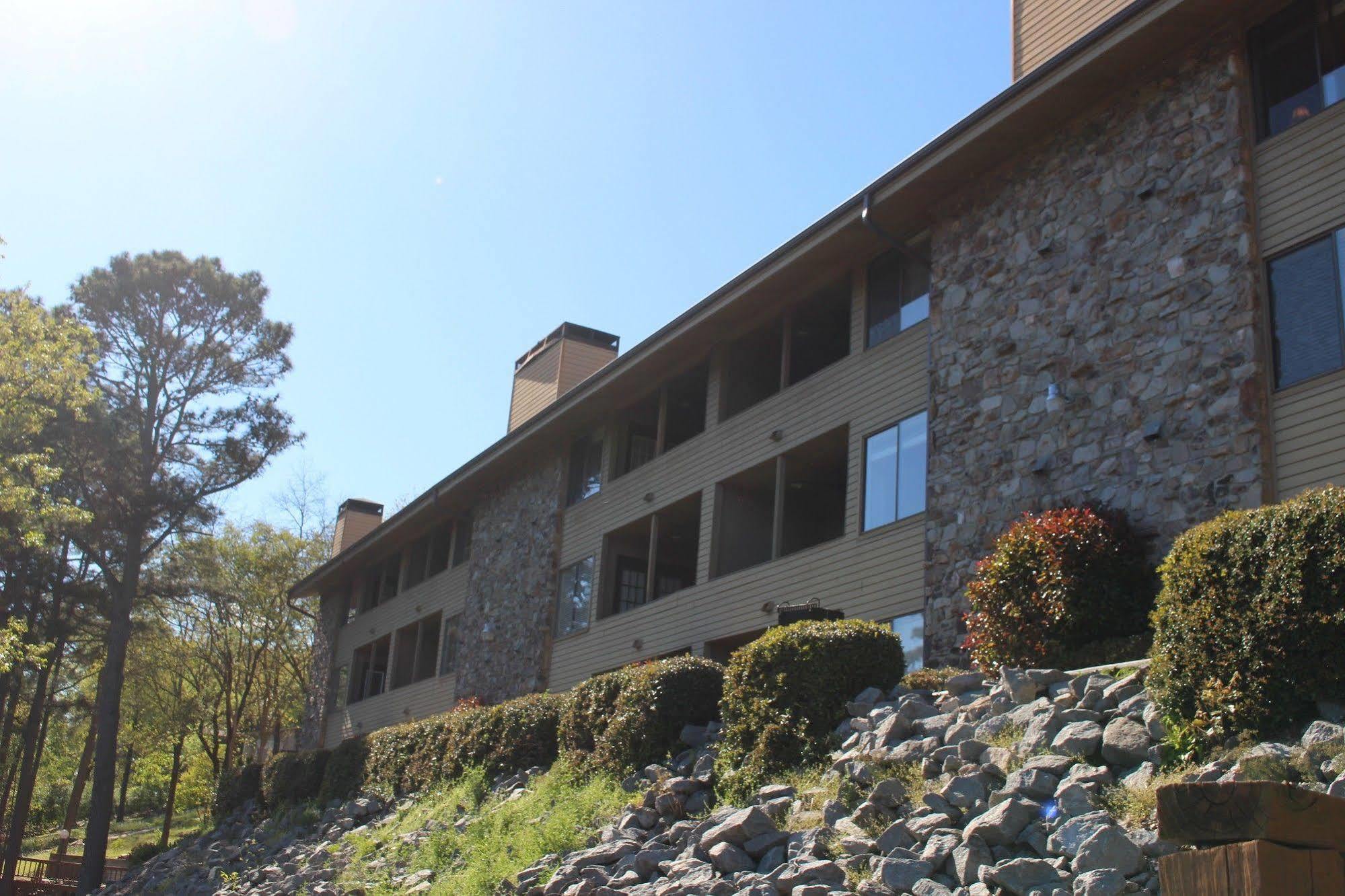 The Wharf Resort Lake Hamilton Esterno foto