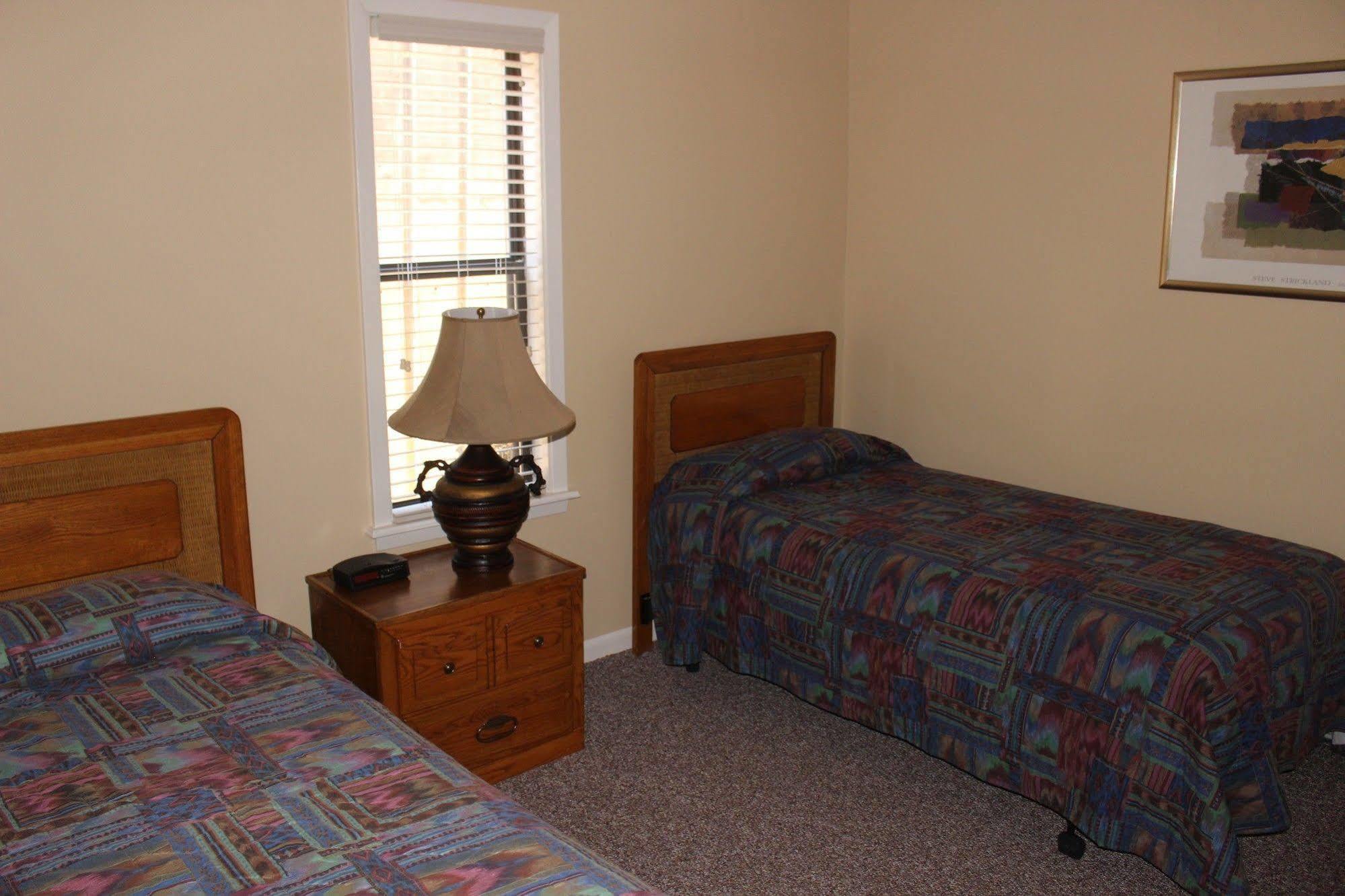 The Wharf Resort Lake Hamilton Esterno foto
